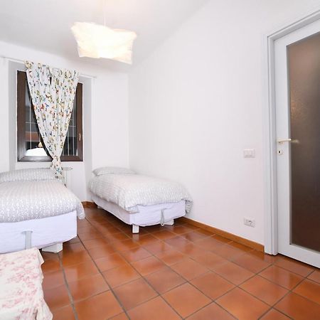 Villa Pinetina B&B Lasnigo Esterno foto